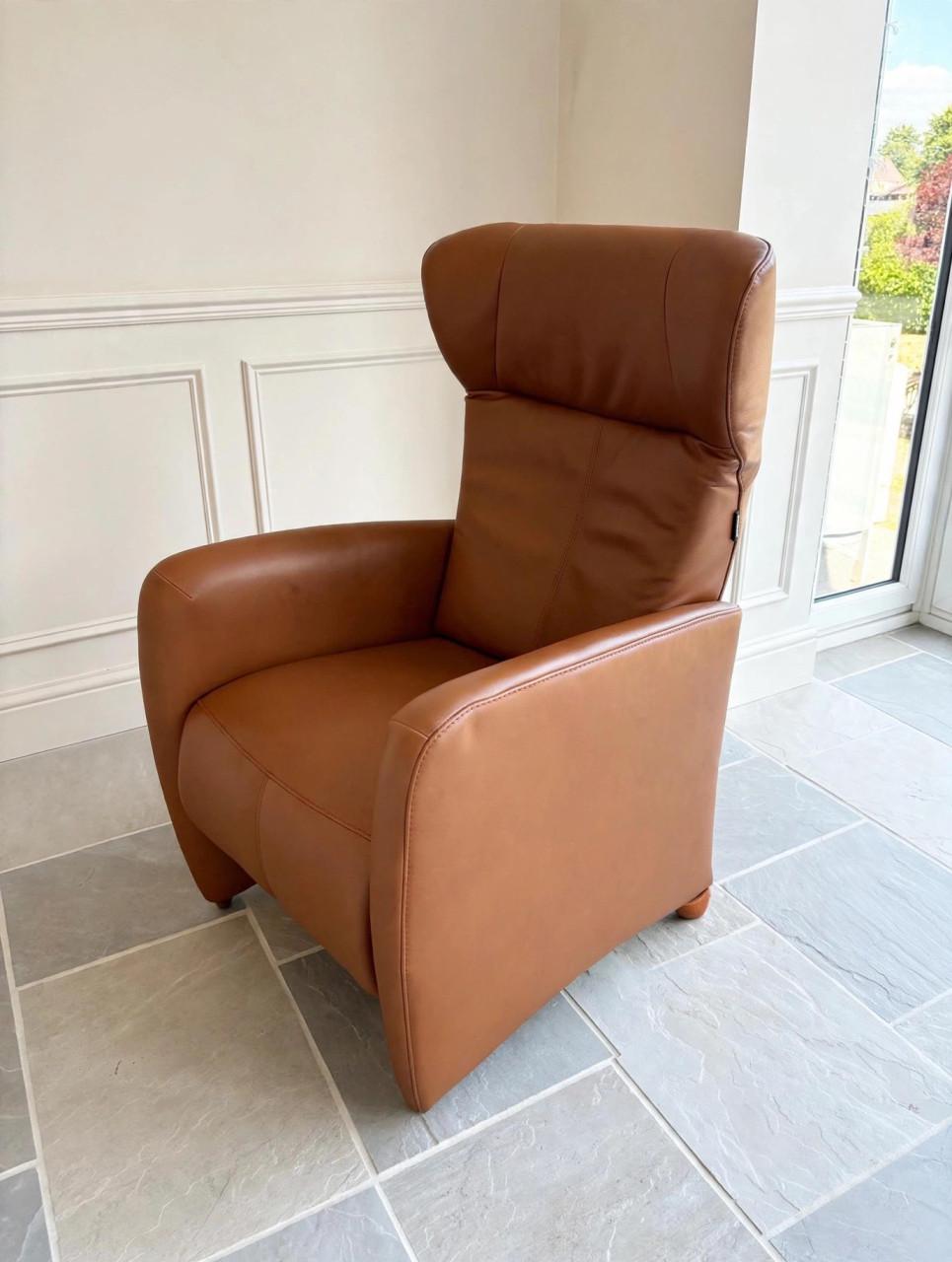 Prominent Sorisso sta op en relax fauteuil., in zeer nette staat, zgan
