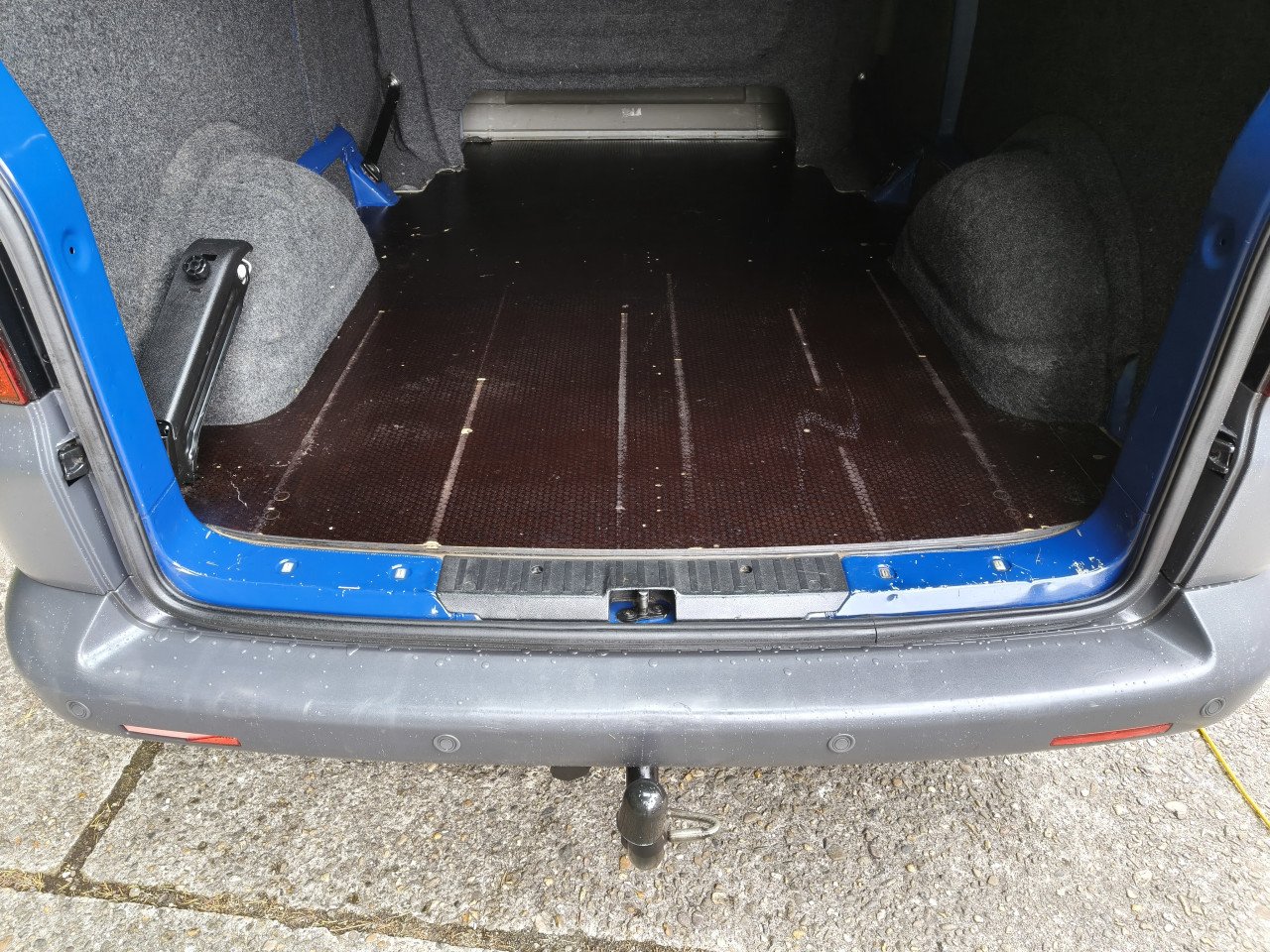 Volkswagen Transporter 2.0 TDI 140 pk Dubbel Cabine 6-Zits Airco