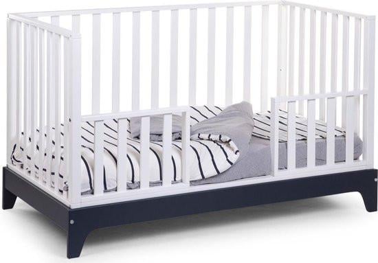 Childhome wit/navy meegroeibed (70x140cm)