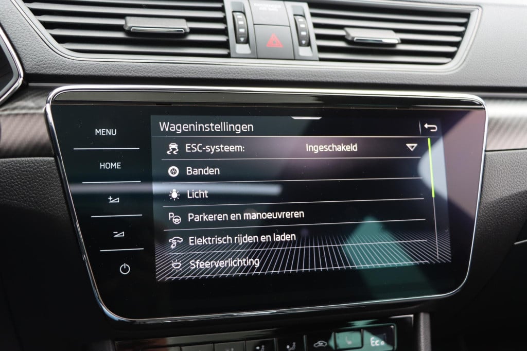 Skoda Superb combi 1.4 tsi iv sportline business 218pk dsg6