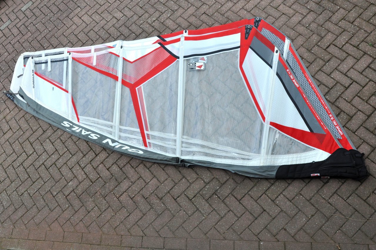 Set van 4.5 en 5.3m2 GunSails Wave MC zeilen
