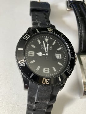 Te koop 3 zeer mooie horloges