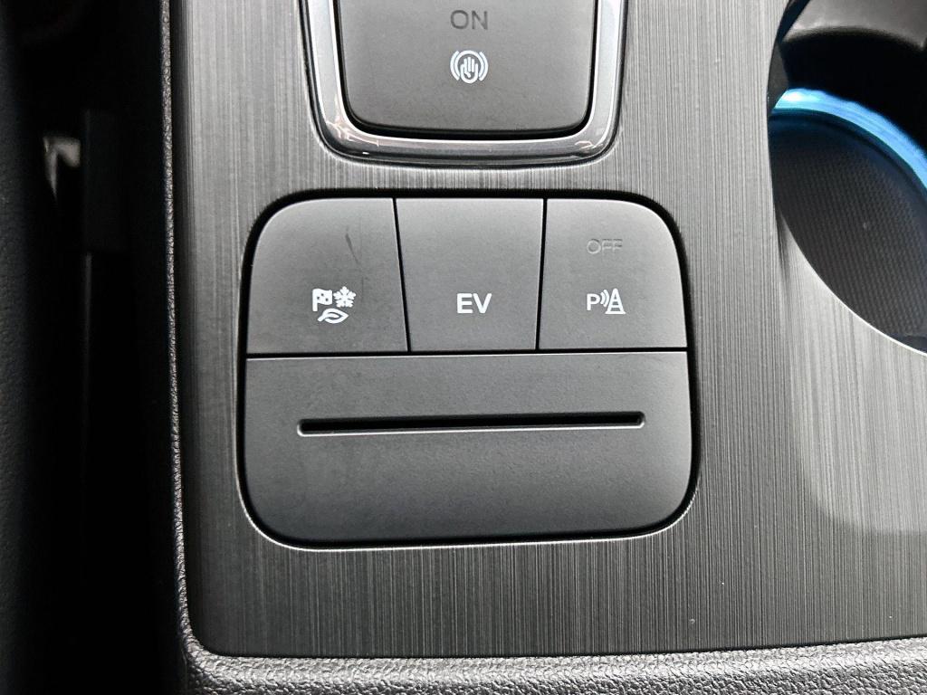 Ford Kuga 2.5 phev st-line x winter pack | apple carplay / android auto | b