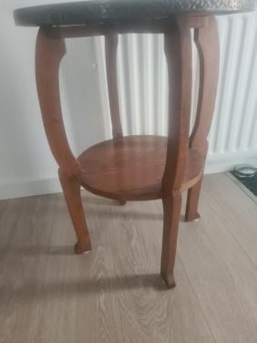 Antiek tafeltje
