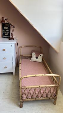 Vintage Peuter/kleuterbed bamboe
