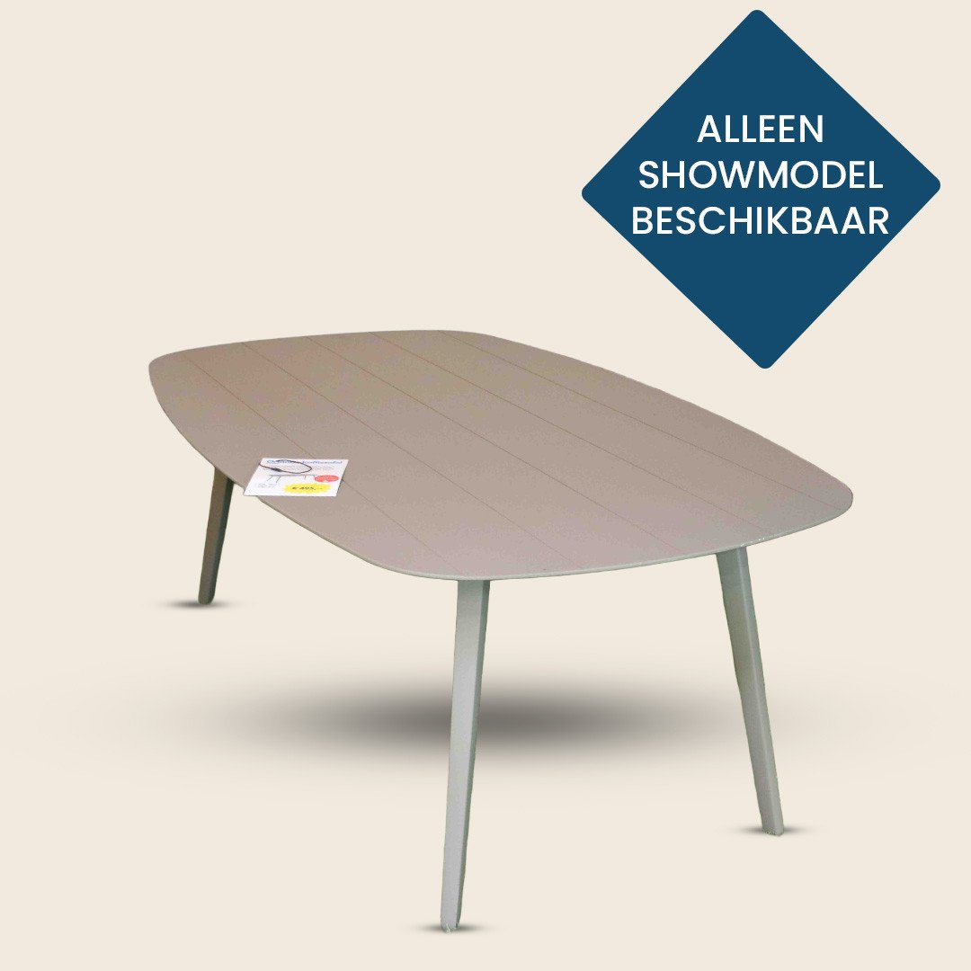 Tuinmeubelen (showroommodellen)