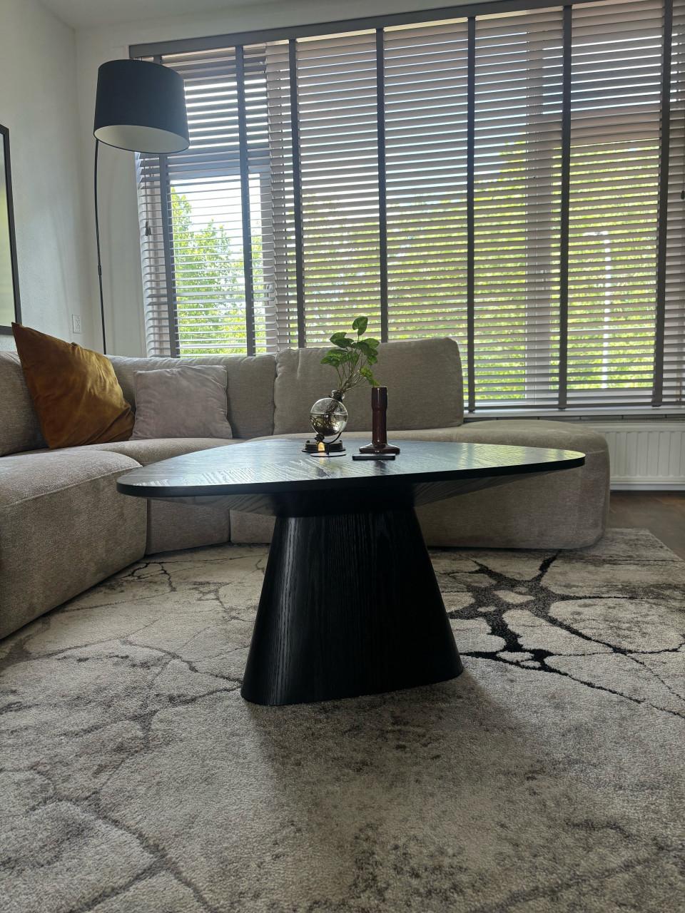 Goossens triangle salontafel
