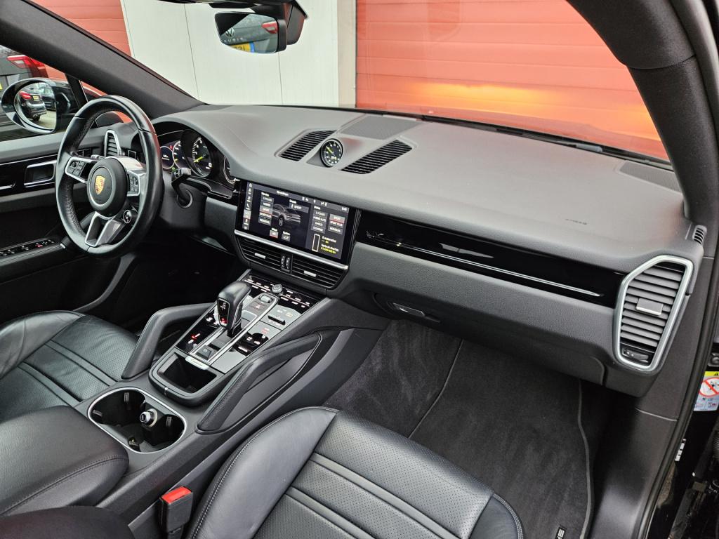 Porsche Cayenne coupé 3.0 e-hybrid | sport chrono | pano | nl-auto
