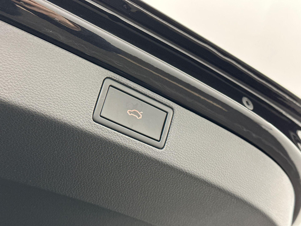 Skoda Scala 1.0 tsi business edition - travel assist