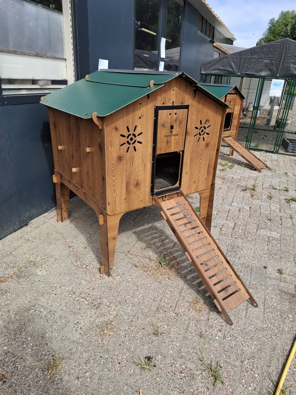 Demomodel Trespa Kippenhok / Cucciolotta Duplex 2XL € 1199,00