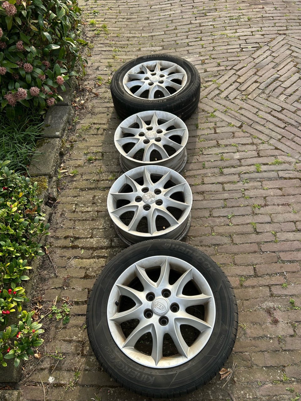 Kia Velgen 16 inch (zonder banden)
