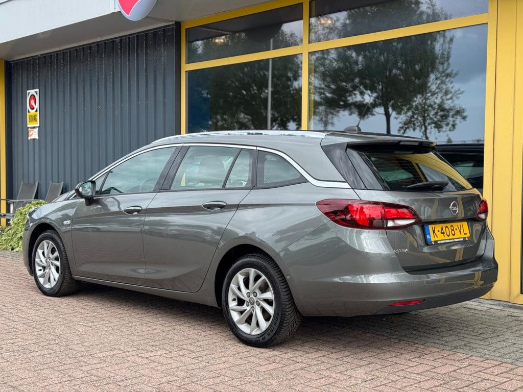 Opel Astra sports tourer 1.2 bns elegance
