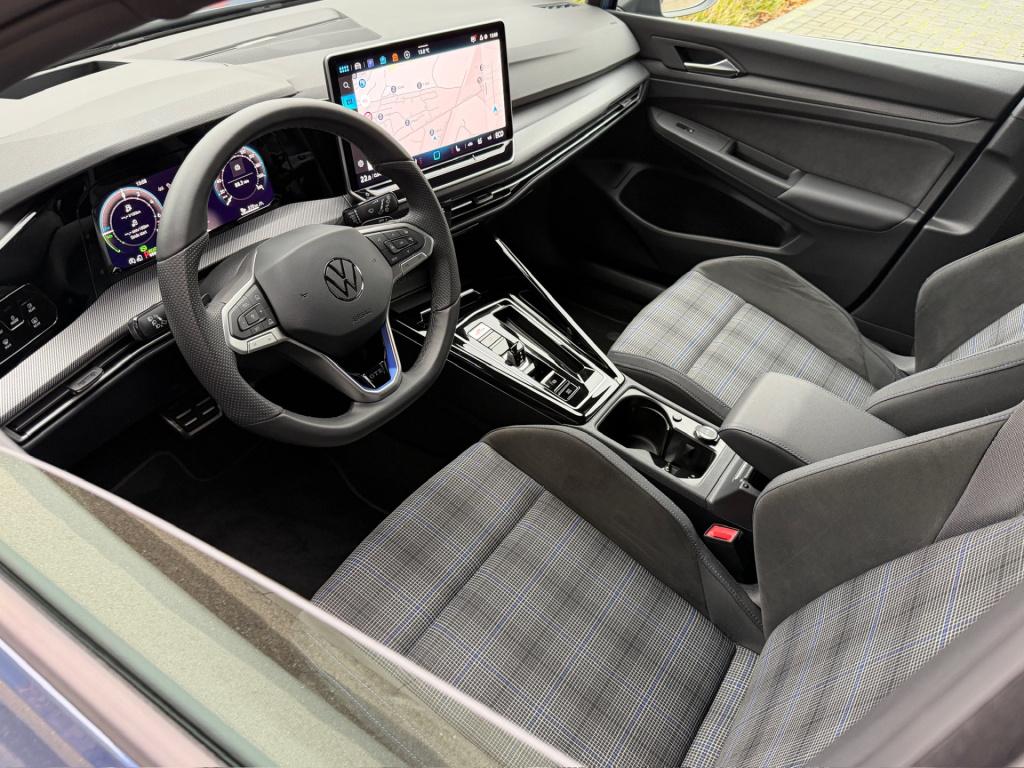Volkswagen Golf 1.5 ehybrid gte 272pk | black style | iq light | camera | h