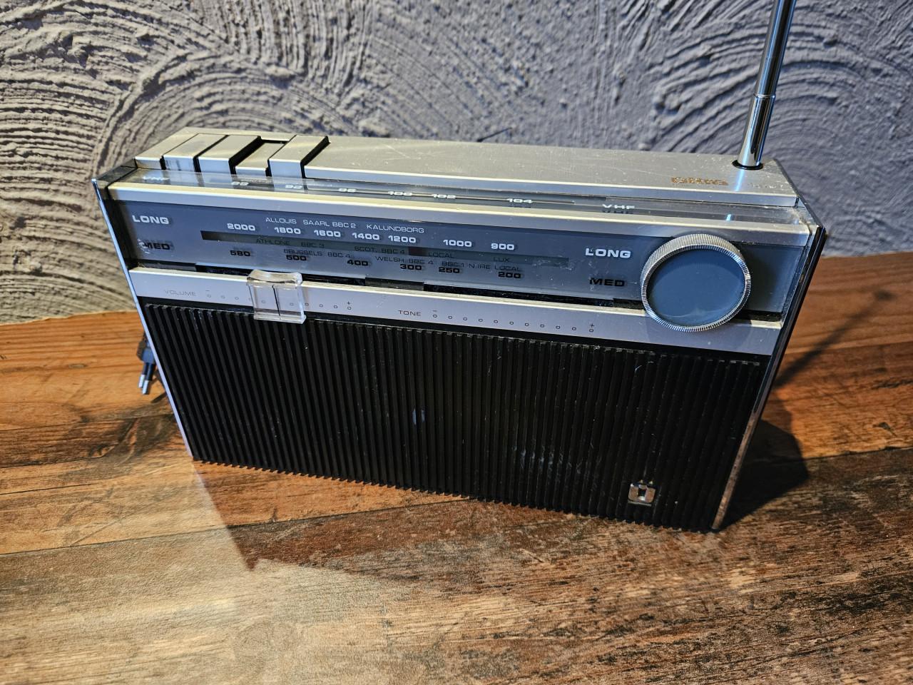 Vintage wereldontvanger ultra solaire marconiphone radio