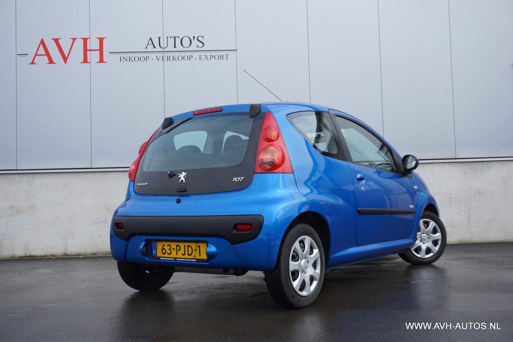Peugeot 107 1.0-12v millesim 200