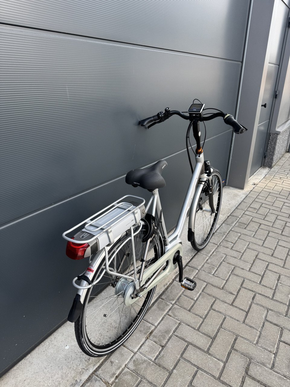 Batavus Wayz middenmotor elektrische fiets 500WH