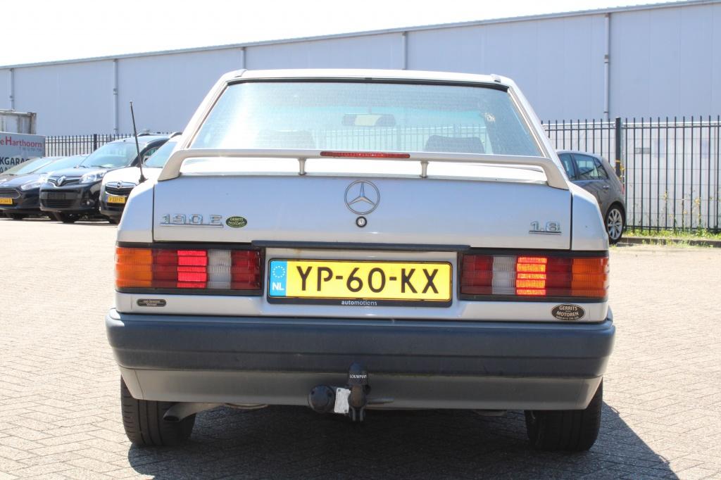 Mercedes-Benz 190 kleine schade r-voor 1.8 e basic