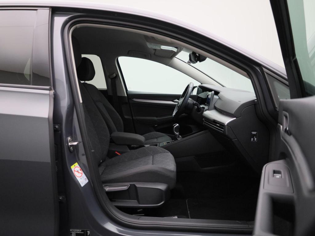 Volkswagen Golf 1.0 tsi life | navigatie | apple carplay / android auto | c