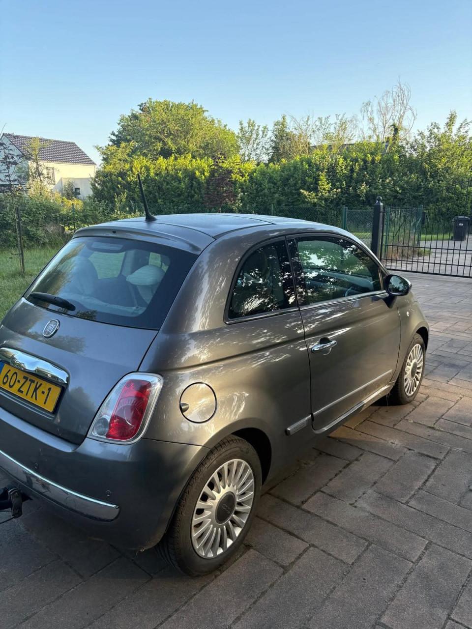 Nette Fiat 500 1.2 benzine met panoramadak