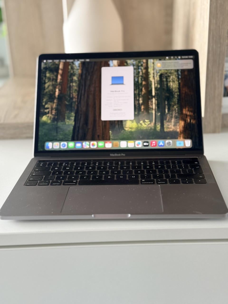 MacBook Pro 13" Touchbar
