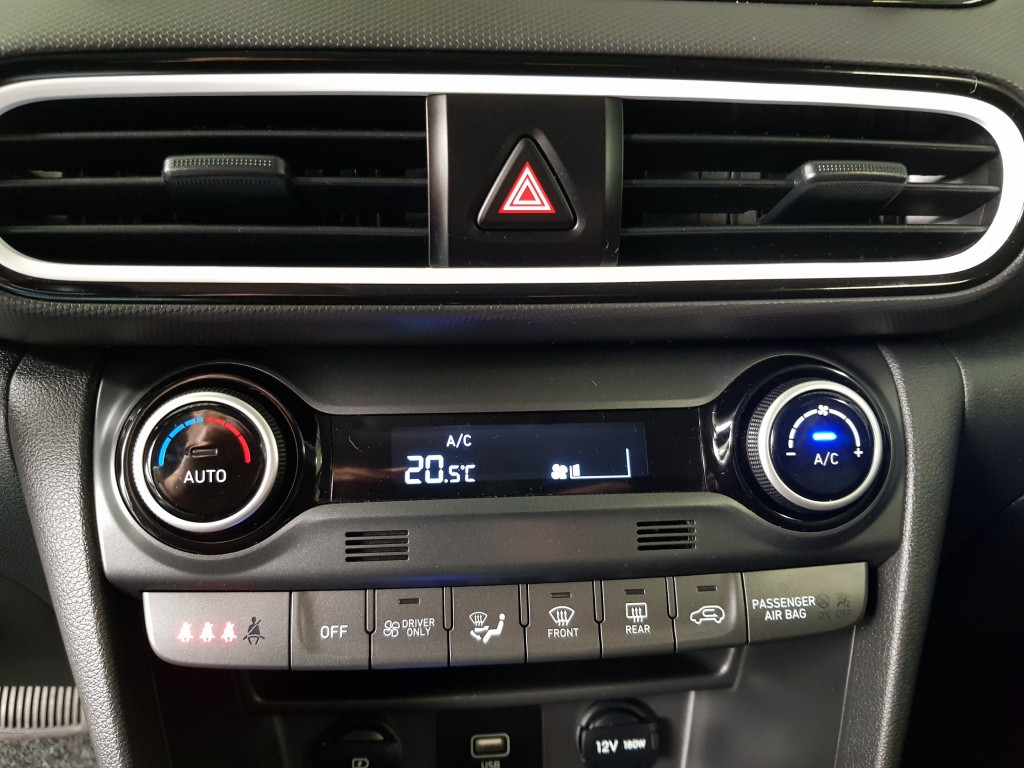 Hyundai Kona hybrid fashion