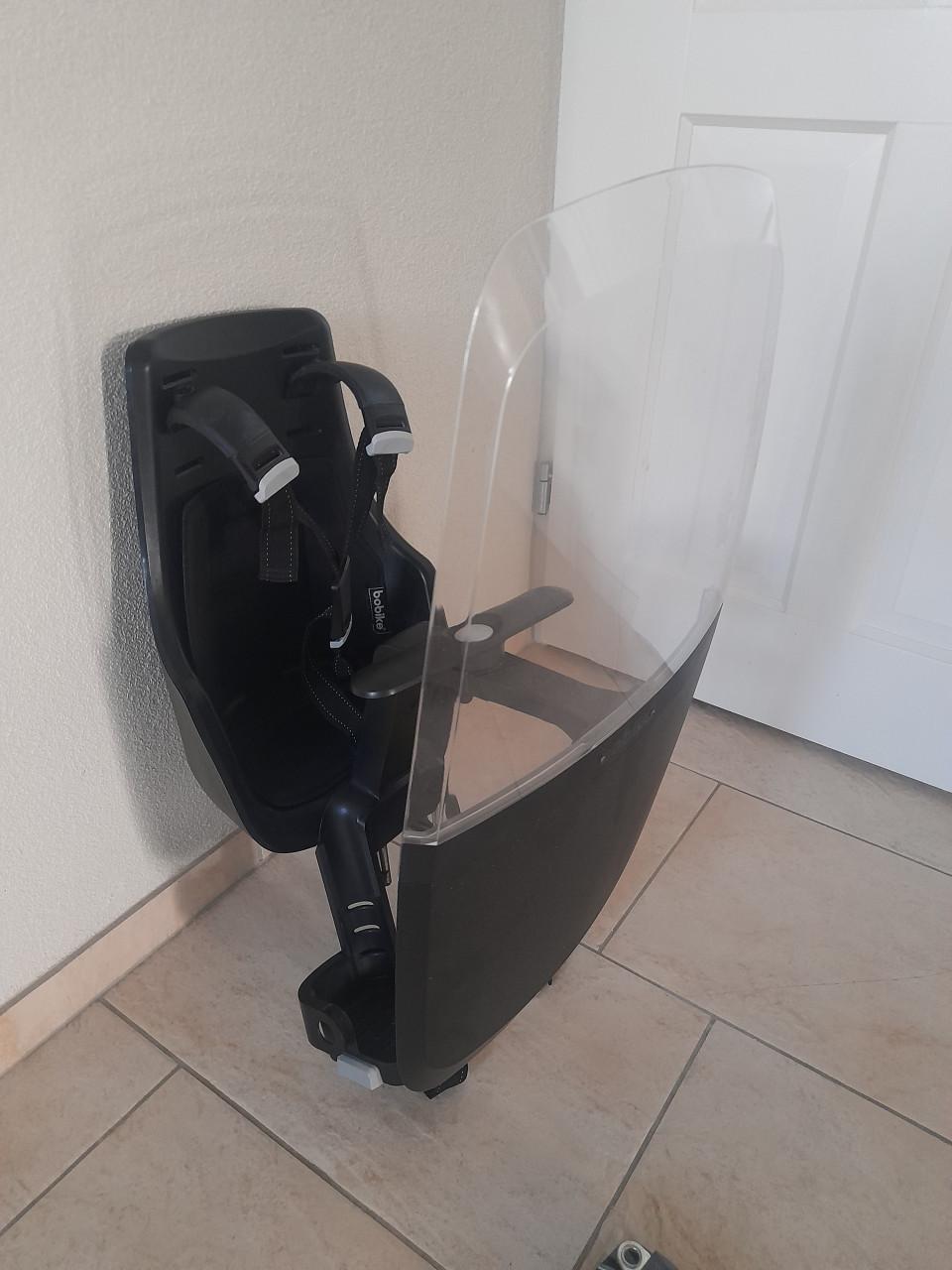 Bobike Mini Exclusive Fietsstoeltje met Kussenset - Urban Zwart (i.g.st.)