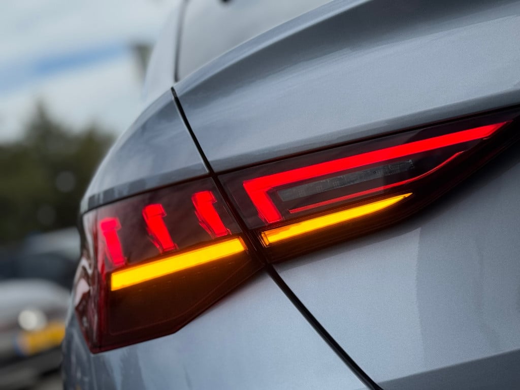 Audi A3 limousine 35 tfsi * matrix led * leer * panoramadak * trekhaak
