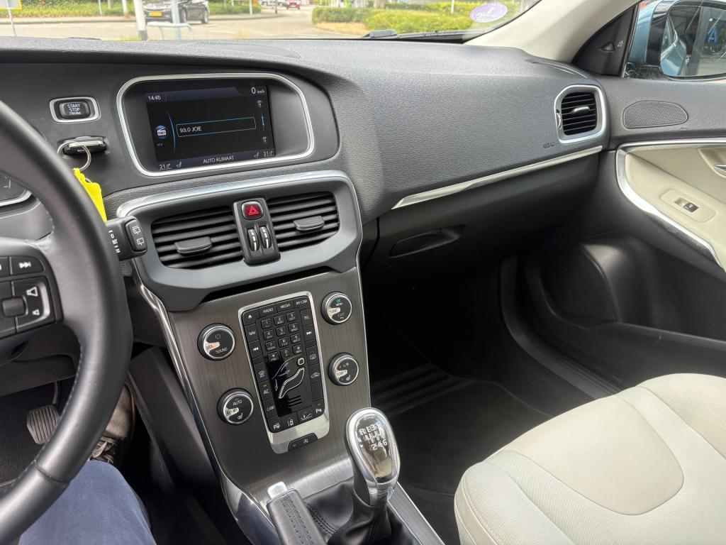 Volvo V40 1.6 t4 momentum