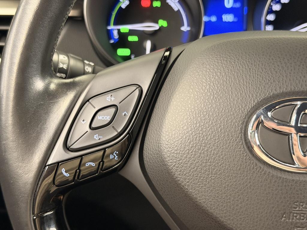 Toyota C-hr 1.8 hybrid executive
