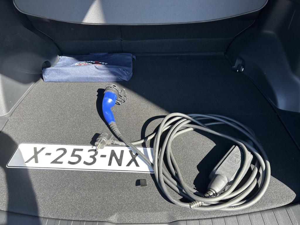 Suzuki Across 2.5 plug-in hybrid style plu in hybrid|trekhaak|10 jaar garan