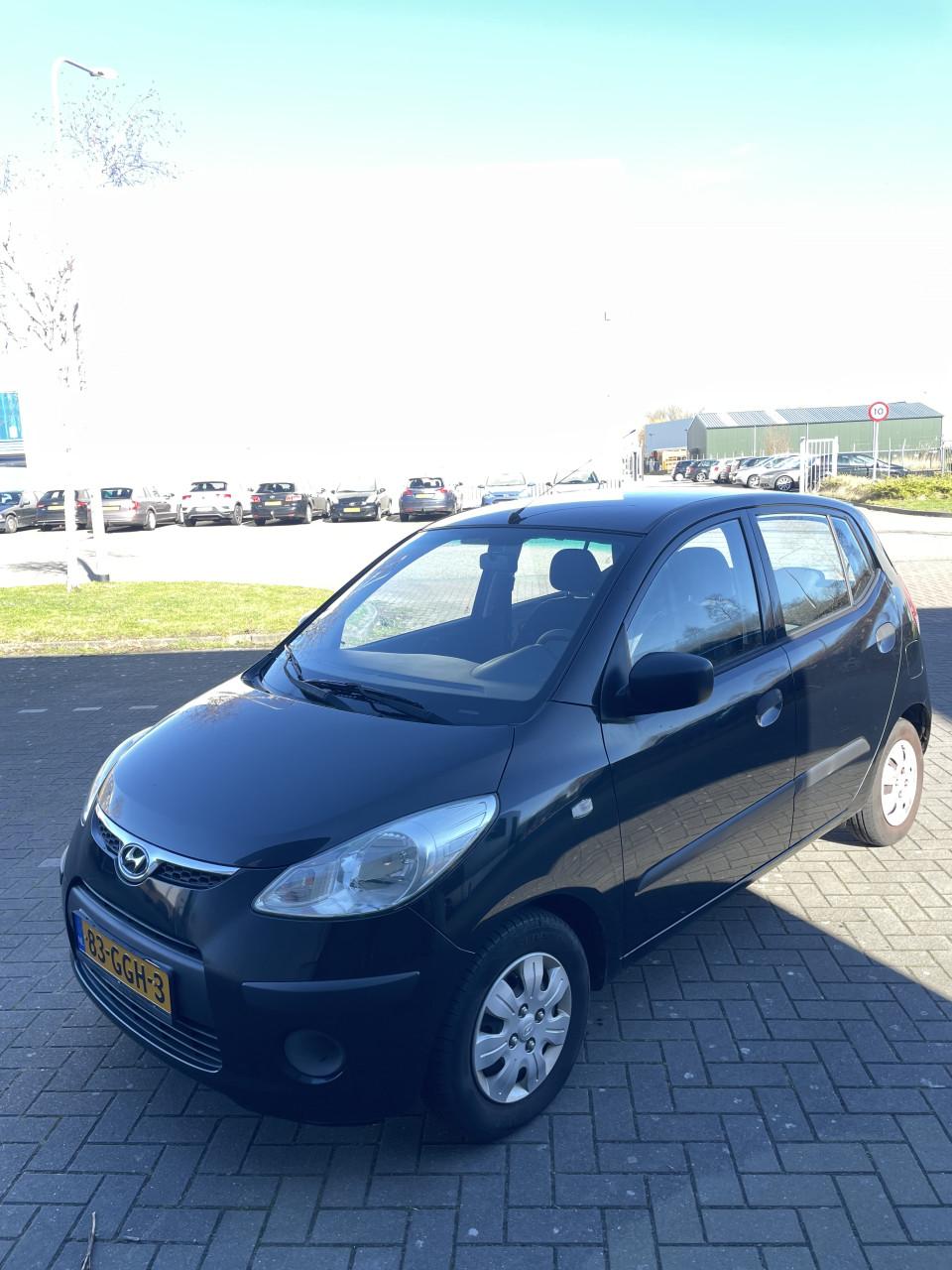 Hyundai i10 1.1 I 5DR 2008 Zwart | 69.646 NAP | NIEUWE APK!