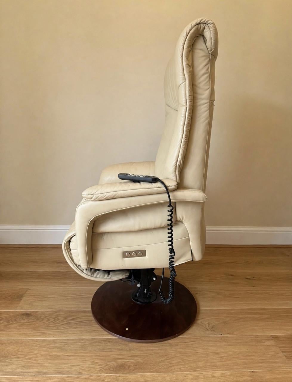 Prominent sta op stoel en relax fauteuil, maat M