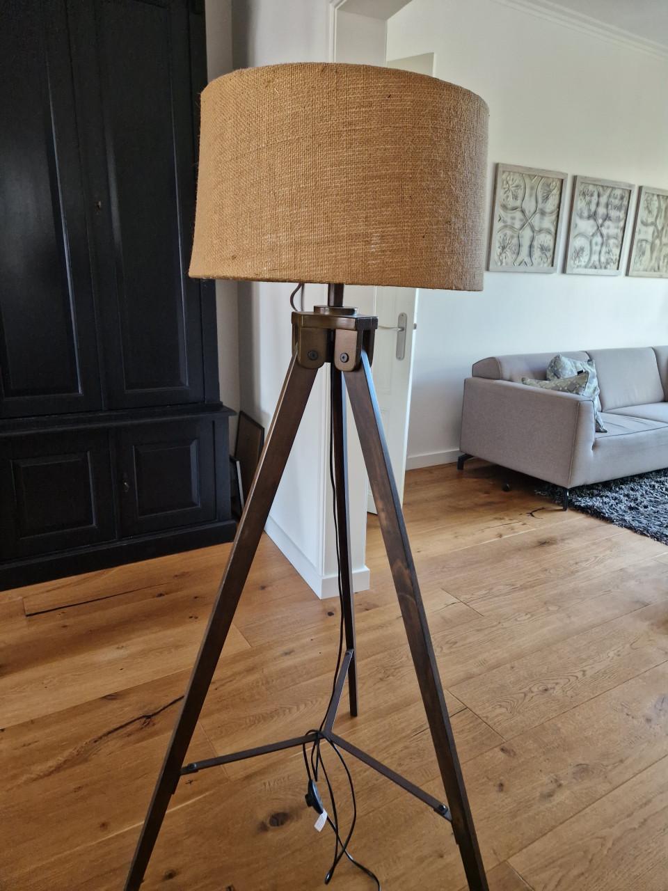 Staande lamp en hanglamp