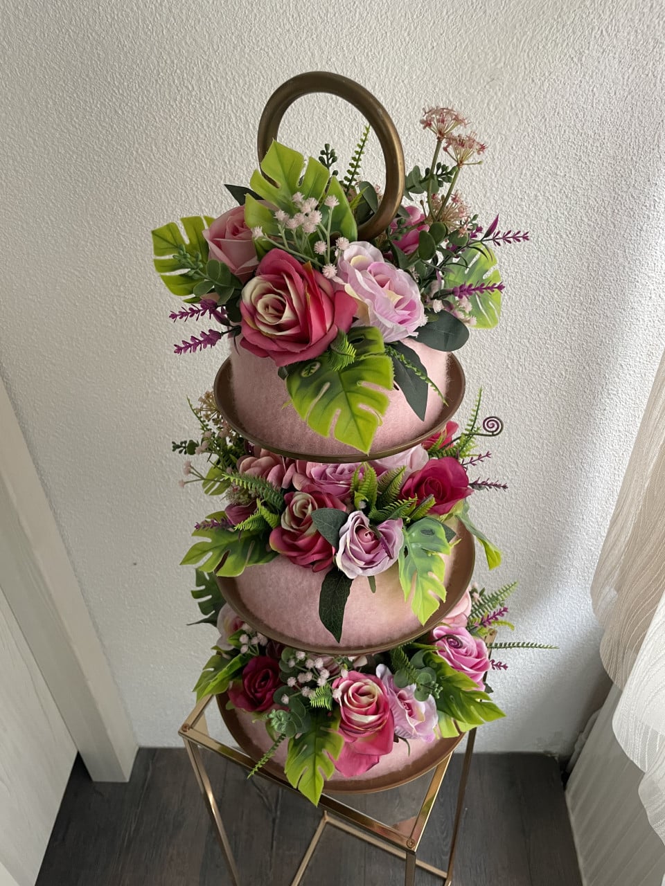 Prachtig Bloemstuk met Kunstbloemen - Roze tinten
