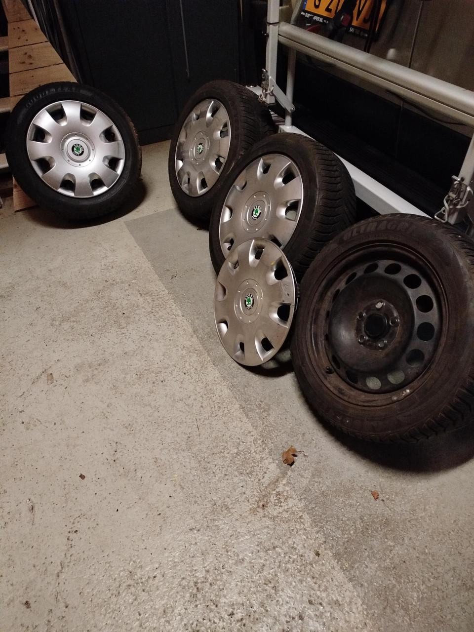 4 winterbanden met velg 16 inch. VW