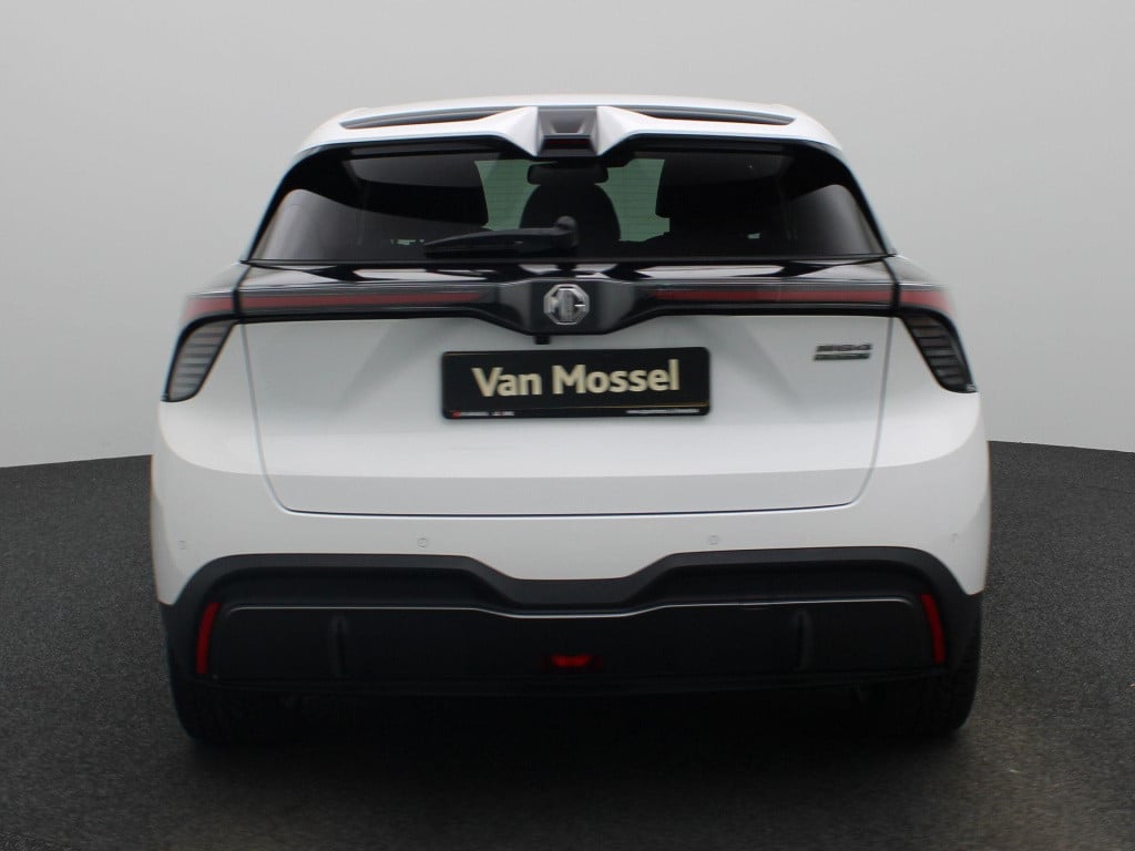 MG Mg4 64 kwh luxury