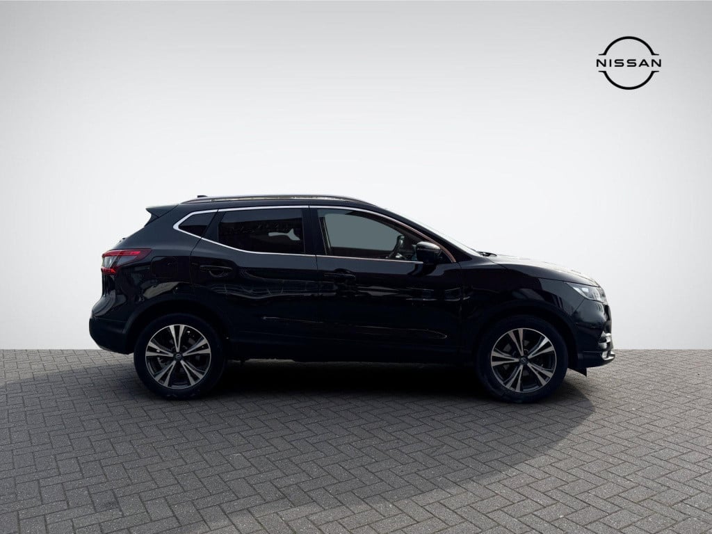 Nissan Qashqai 1.2 n-connecta design pack