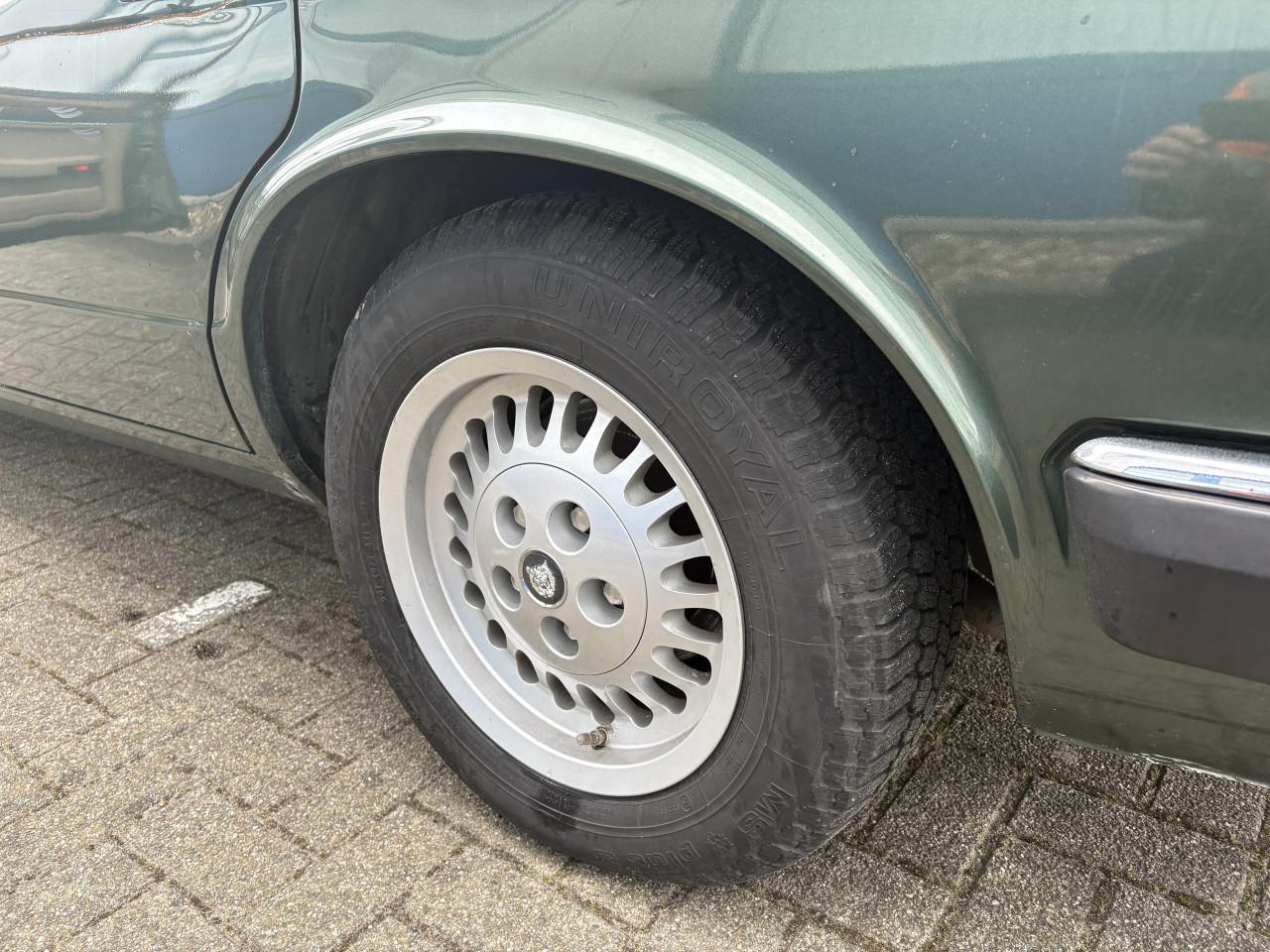 Jaguar XJ40 Sovereign youngtimer