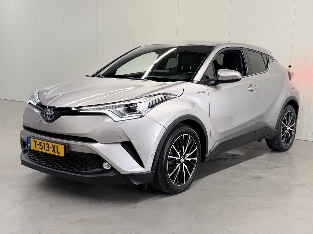 Toyota C-hr 1.8 hybrid executive