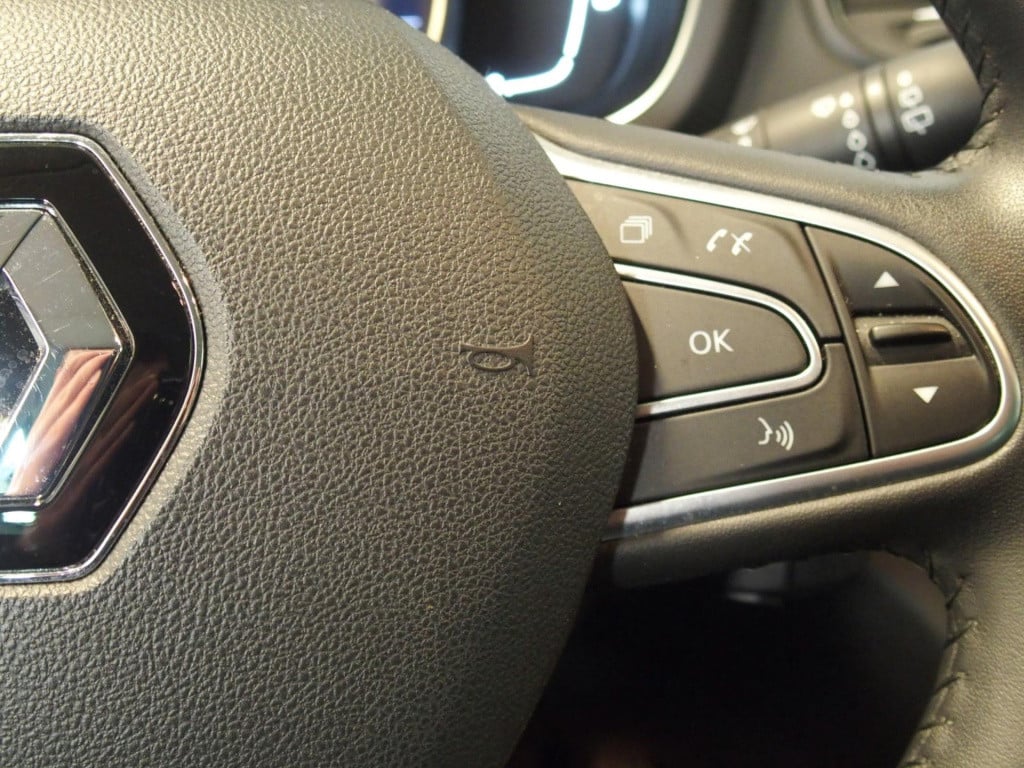Renault Scenic 1.3 tce intens trekhaak, navi, pdc v+a,