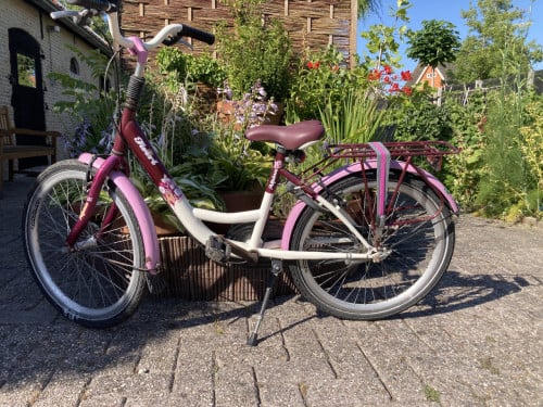 Te koop: Kinderfiets.  Leeftijd +/- 6-8 jaar.
