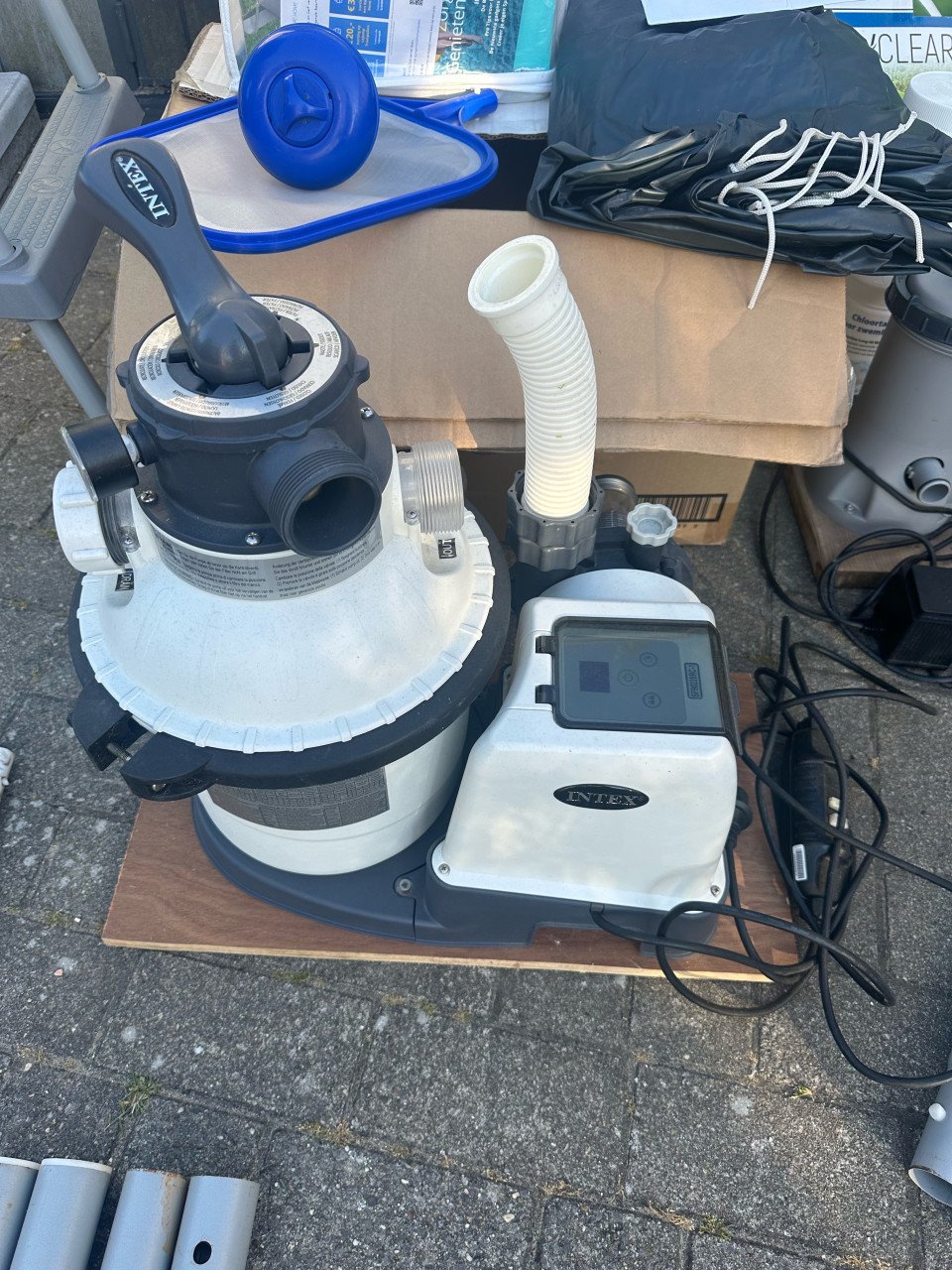 Groot zwembad ! super compleet met zandfilter