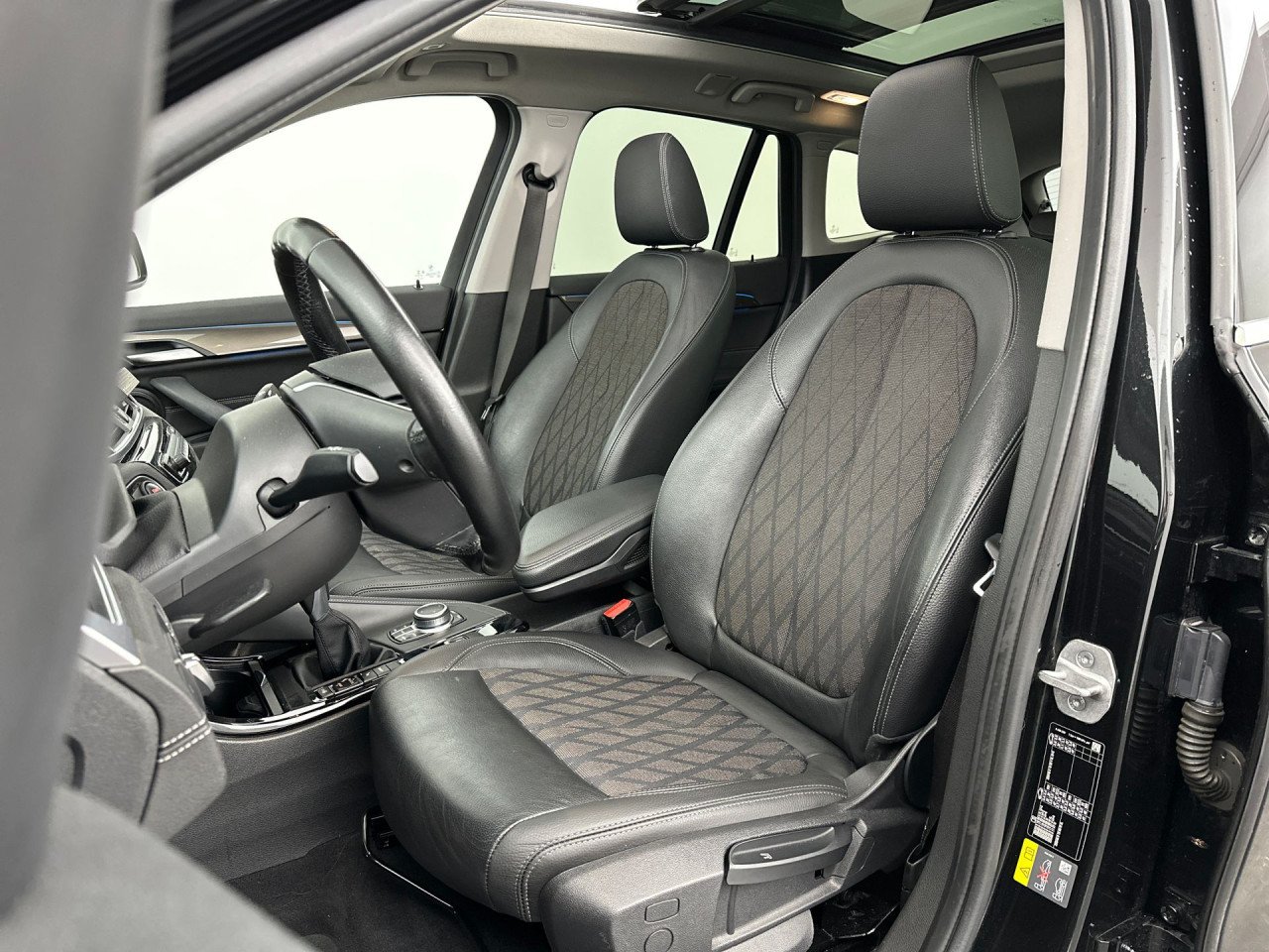 BMW X1 xDrive25e | X Line | Panoramadak | Nav | Led | Camera
