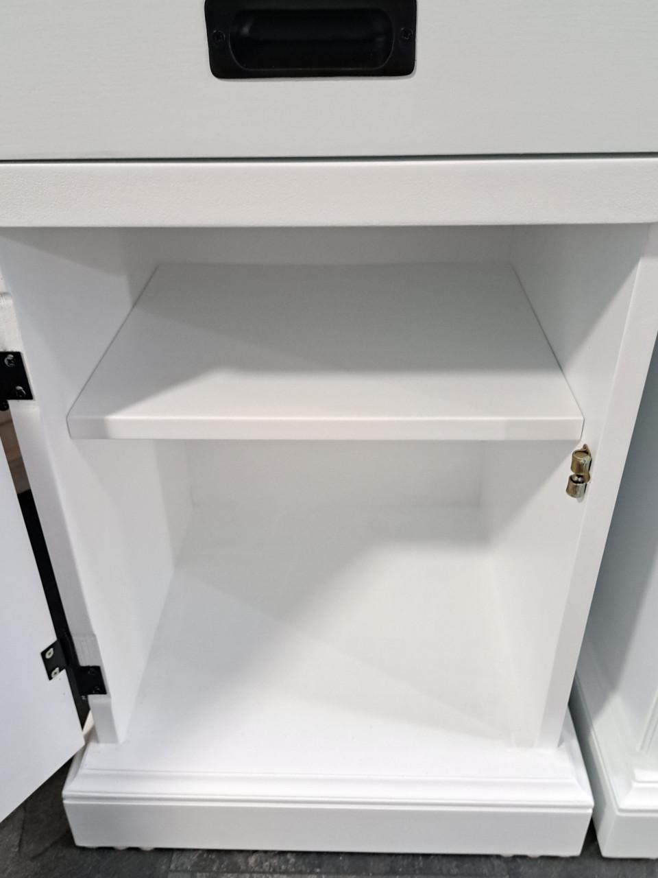 2 mooie stijlvolle vintage nachtkastjes