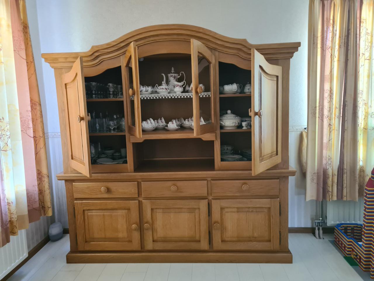 Masief blanken eikenhouten kast