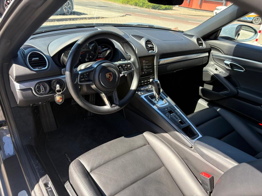 Porsche 718 boxster 2.0