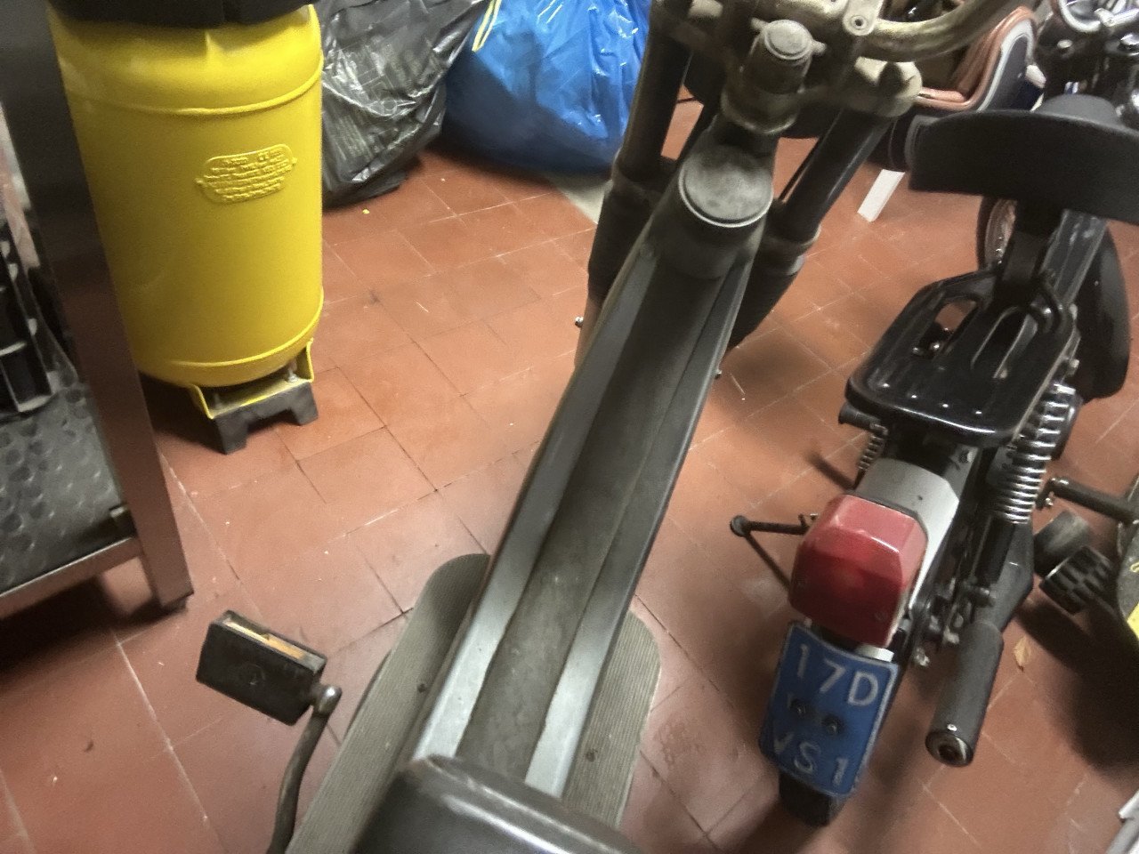 Barnfind Vespa Si Sovrano volledig origineel!