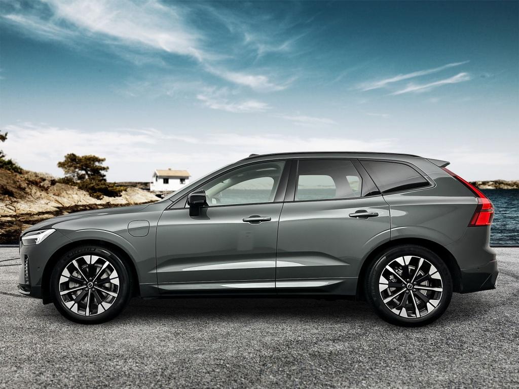Volvo XC60 t6 398pk recharge ultra dark|