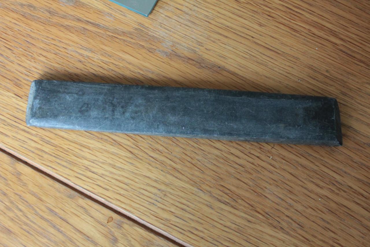 Wetsteen om je beitels of messen scherp te maken..