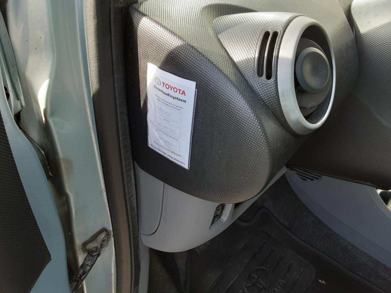 Uniek Toyota Aygo 1.0-12V + met maar 50.110km NAP